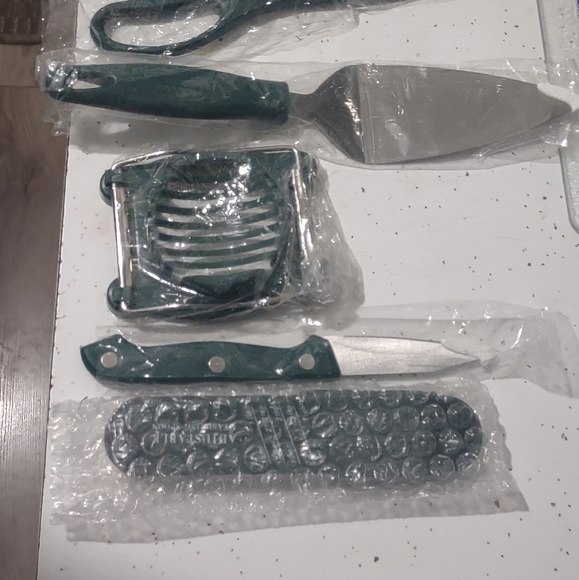 7-Pc Kitchen Utensils/Green Handled - Picture 7 of 7